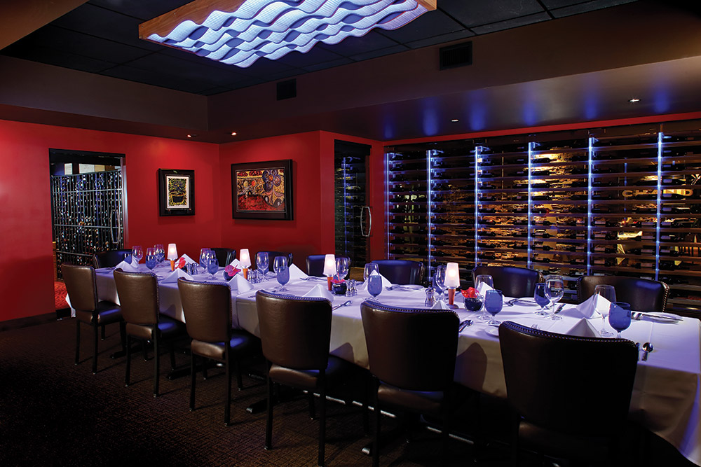Capitol Room | Christmas Crackers | Paper Hats | Party Crackers | Olde English Crackers